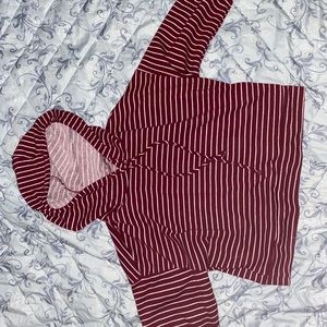 Cropped long sleeved hoodie t shirt